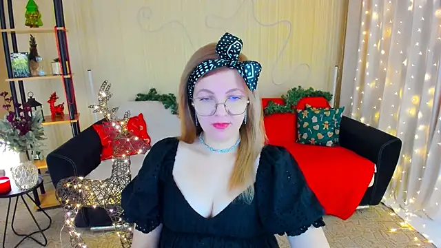 YourUniverser online show from December 22, 2025, 10:45 am