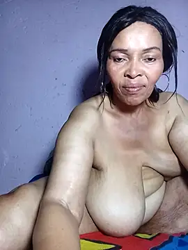 yummyhottie-clit online show from September 20, 2025, 8:10 pm