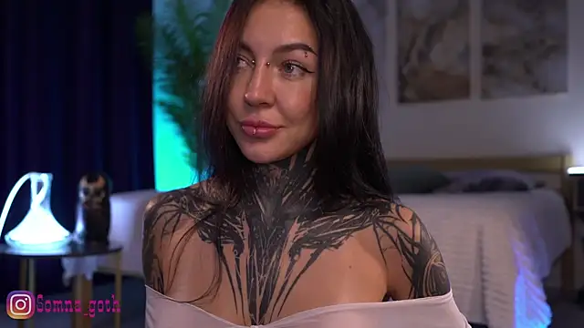 Snapshot of Alise_Eve_ chatting on May 9, 2026, 5:40 pm Alise Eve online show from May 9, 2026, 5:40 pm