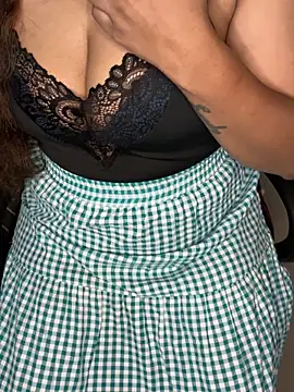 Snapshot of linishal chatting on October 2, 2025, 5:20 pm linishal online show from October 2, 2025, 5:20 pm