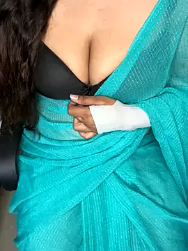 Snapshot of linishal chatting on October 7, 2025, 5:10 pm linishal online show from October 7, 2025, 5:10 pm