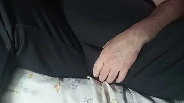 BabyBearMilk online show from October 6, 2025, 4:54 am