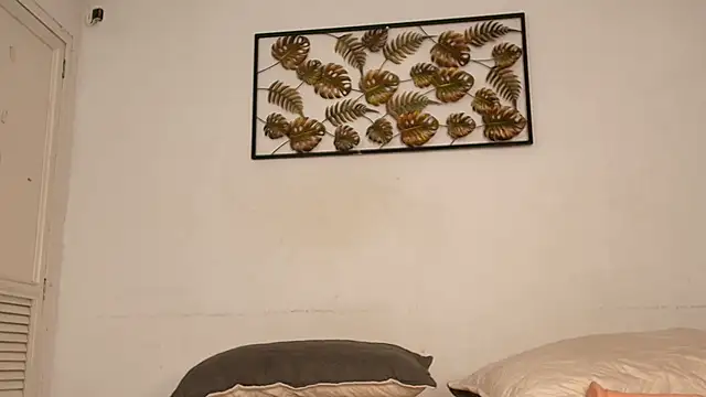 Snapshot of shanon_marel chatting on November 21, 2025, 12:15 pm shanon marel online show from November 21, 2025, 12:15 pm