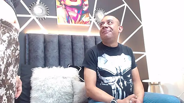 GabrielandAbigail online show from February 5, 2026, 1:49 pm