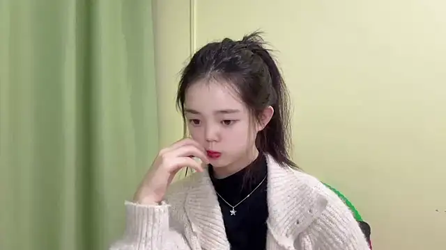 Nicole-13 online show from January 17, 2026, 1:27 pm