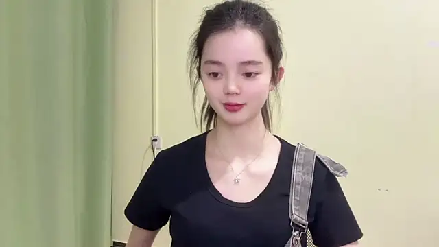 Nicole-13 online show from February 2, 2026, 12:04 pm