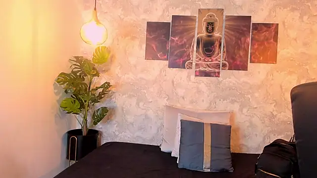 aitana baker  online show from November 26, 2025, 7:15 pm