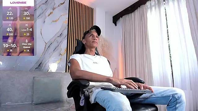 JulienSaint online show from October 17, 2025, 12:41 pm