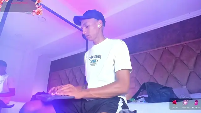 JulienSaint online show from October 18, 2025, 12:06 pm