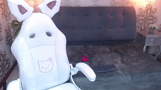 KendyLoveLans online show from September 20, 2025, 3:40 am