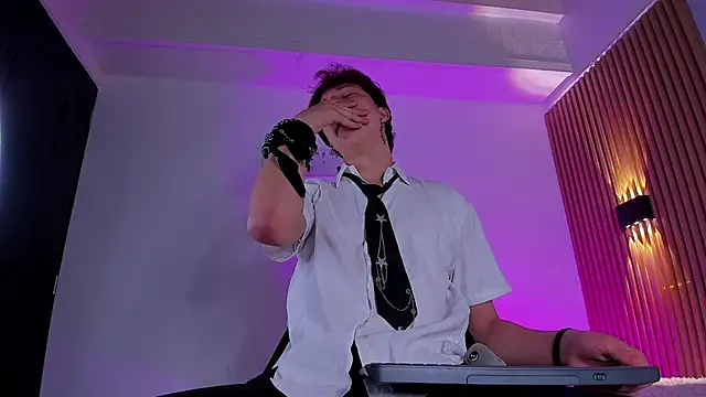 Snapshot of IM_DAREN chatting on October 28, 2025, 11:47 am IM DAREN online show from October 28, 2025, 11:47 am