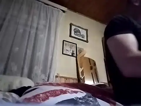 Snapshot of beda_gergo chatting on February 22, 2026, 5:22 pm beda gergo online show from February 22, 2026, 5:22 pm