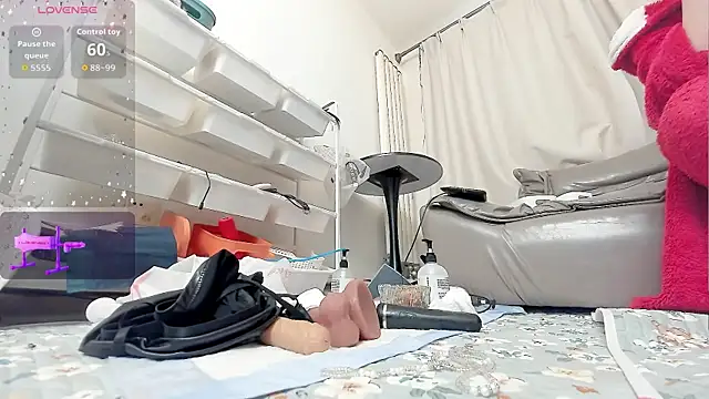 fox-yiyi online show from February 23, 2026, 8:01 am