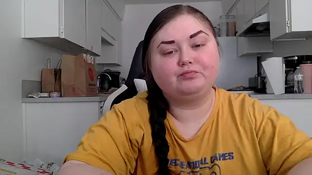 JJbaby1 online show from October 15, 2025, 4:29 pm