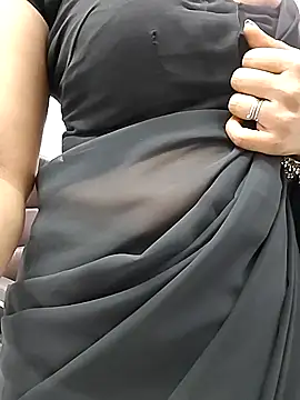 Snapshot of SEEMA_127 chatting on November 8, 2025, 5:18 am SEEMA 127 online show from November 8, 2025, 5:18 am