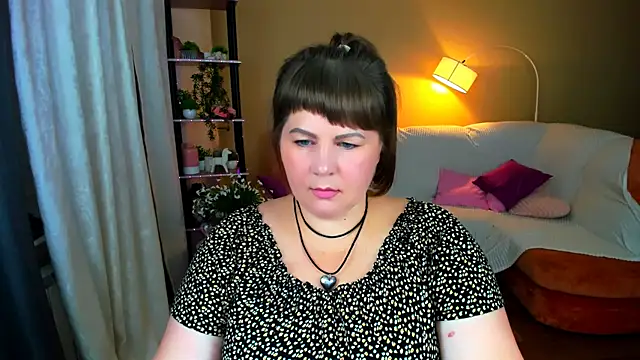 CrystaalStaar online show from September 14, 2025, 7:24 pm