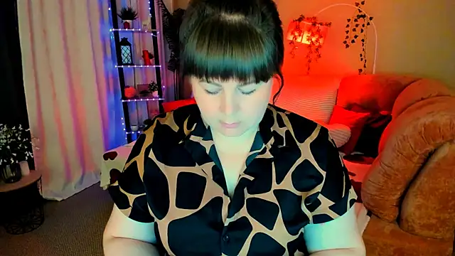 Snapshot of CrystaalStaar chatting on June 14, 2026, 6:43 pm CrystaalStaar online show from June 14, 2026, 6:43 pm