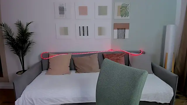 SensitiveSooul online show from April 21, 2026, 4:23 pm