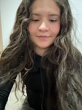 Emilyybennet  online show from April 23, 2026, 10:56 pm