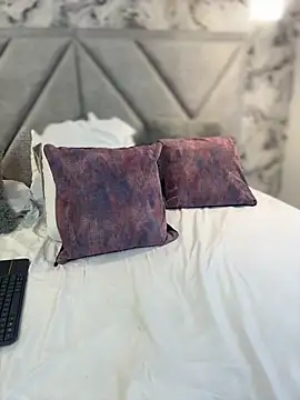 Snapshot of Im_Manu chatting on September 27, 2025, 12:21 pm Im Manu online show from September 27, 2025, 12:21 pm