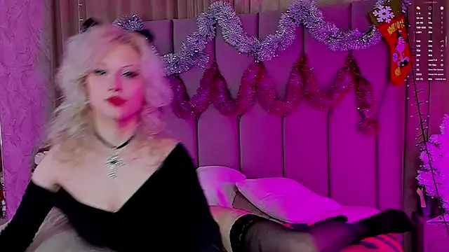 CarolLamb online show from January 8, 2026, 8:49 am