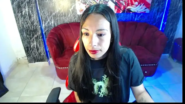 Snapshot of katyhoneey_m chatting on March 4, 2026, 7:31 pm katyhoneey m online show from March 4, 2026, 7:31 pm