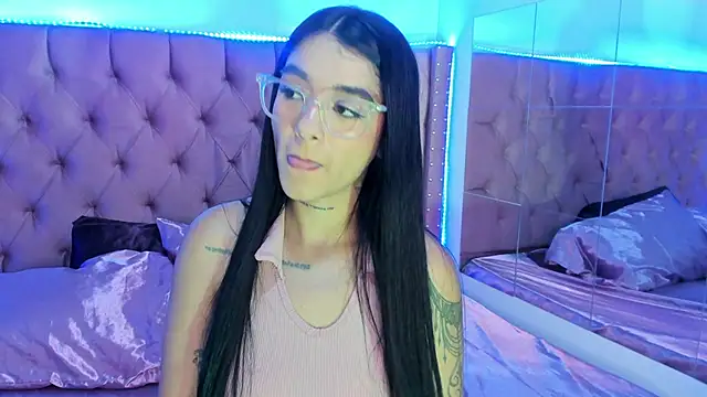 sara ramirez01 online show from September 9, 2025, 1:27 am