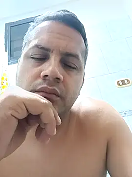 geimos36 online show from October 19, 2025, 6:19 pm