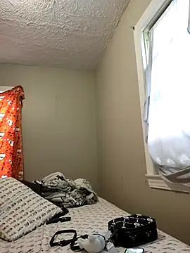 chocolate bella online show from November 16, 2025, 5:07 pm