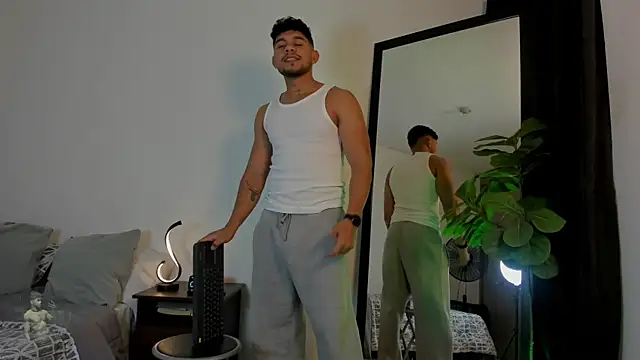 austin spears  online show from September 13, 2025, 11:37 pm