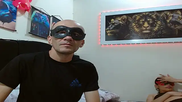 coplehot27 online show from June 18, 2026, 4:22 pm