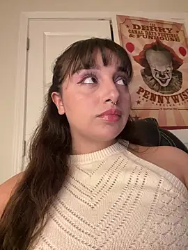 CharmingMaddie online show from October 10, 2025, 2:54 am