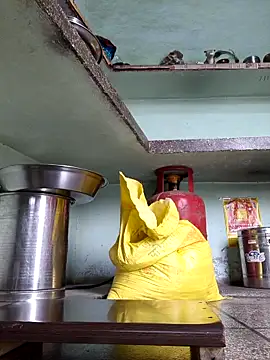 Love-pari077 online show from September 16, 2025, 1:06 am