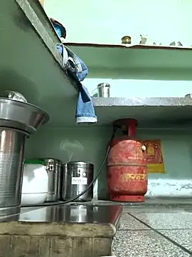 Love-pari077 online show from October 12, 2025, 12:31 am