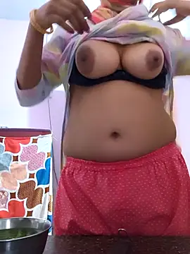 Love-pari077 online show from October 17, 2025, 1:03 pm