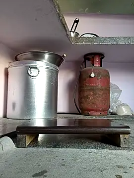 Love-pari077 online show from April 19, 2026, 12:54 am