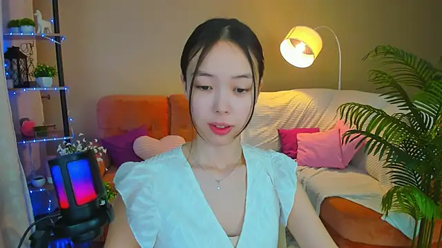 SoulHarmoonyy online show from November 13, 2025, 1:21 pm