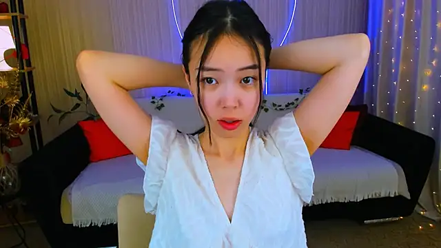 SoulHarmoonyy online show from April 19, 2026, 4:12 am