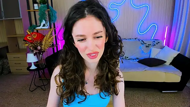 ChristinaConteeree online show from September 16, 2025, 4:19 pm