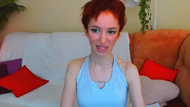 Snapshot of ChristinaConteeree chatting on July 26, 2026, 7:21 pm ChristinaConteeree online show from July 26, 2026, 7:21 pm