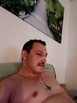 hazarzagrevskij online show from April 20, 2026, 8:32 pm