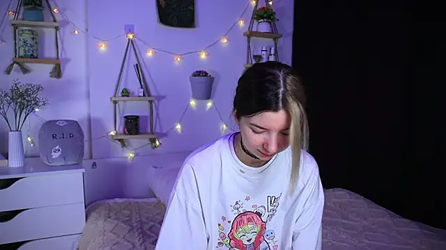 EmmieBlade online show from October 11, 2025, 7:12 pm