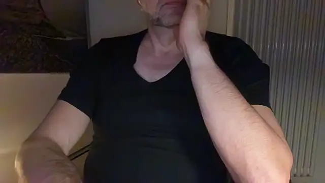 Snapshot of german9inch chatting on March 14, 2025, 11:43 pm german9inch online show from March 14, 2025, 11:43 pm