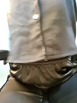 Bee sweet online show from November 28, 2025, 7:38 pm