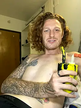 Snapshot of BIGxRED chatting on September 28, 2025, 9:58 am BIGxRED online show from September 28, 2025, 9:58 am