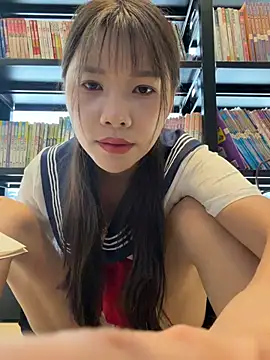Snapshot of Adora188 chatting on July 10, 2026, 6:50 am Adora188 online show from July 10, 2026, 6:50 am