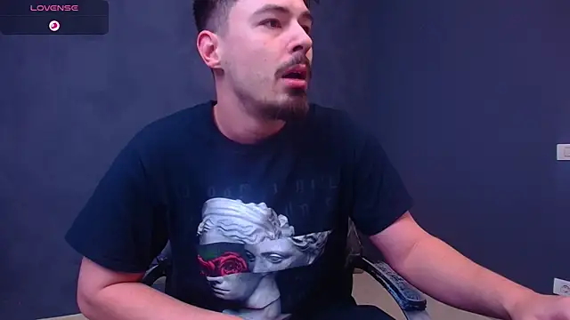 EnzoRace online show from December 5, 2025, 6:00 am