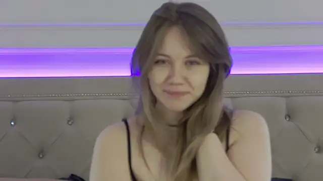 VeraHaze online show from March 10, 2026, 2:05 am