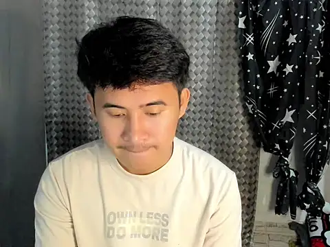 Adim-pinoy146 online show from June 4, 2026, 5:52 pm