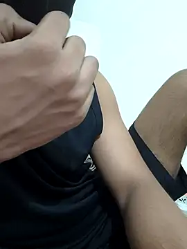 Snapshot of _urr_daddy chatting on October 29, 2025, 10:00 pm  urr daddy online show from October 29, 2025, 10:00 pm